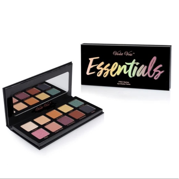 Essentials Eye Palette & Luxie Wonderlust set - Picture 2 of 5